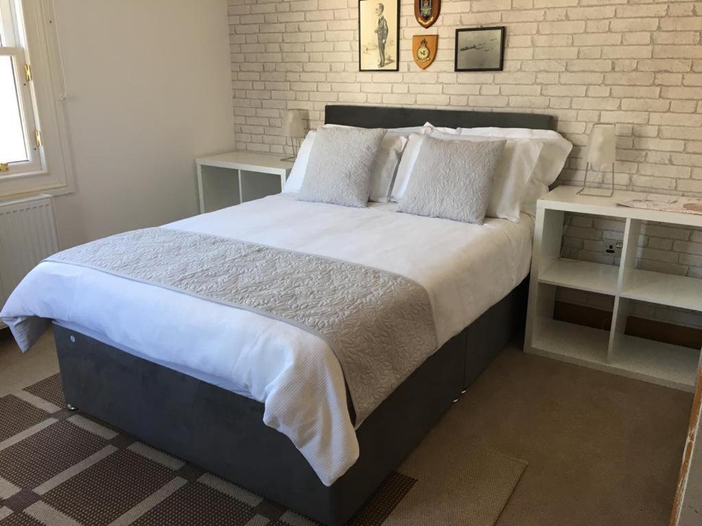 B&B At No 4 Biggar Buitenkant foto