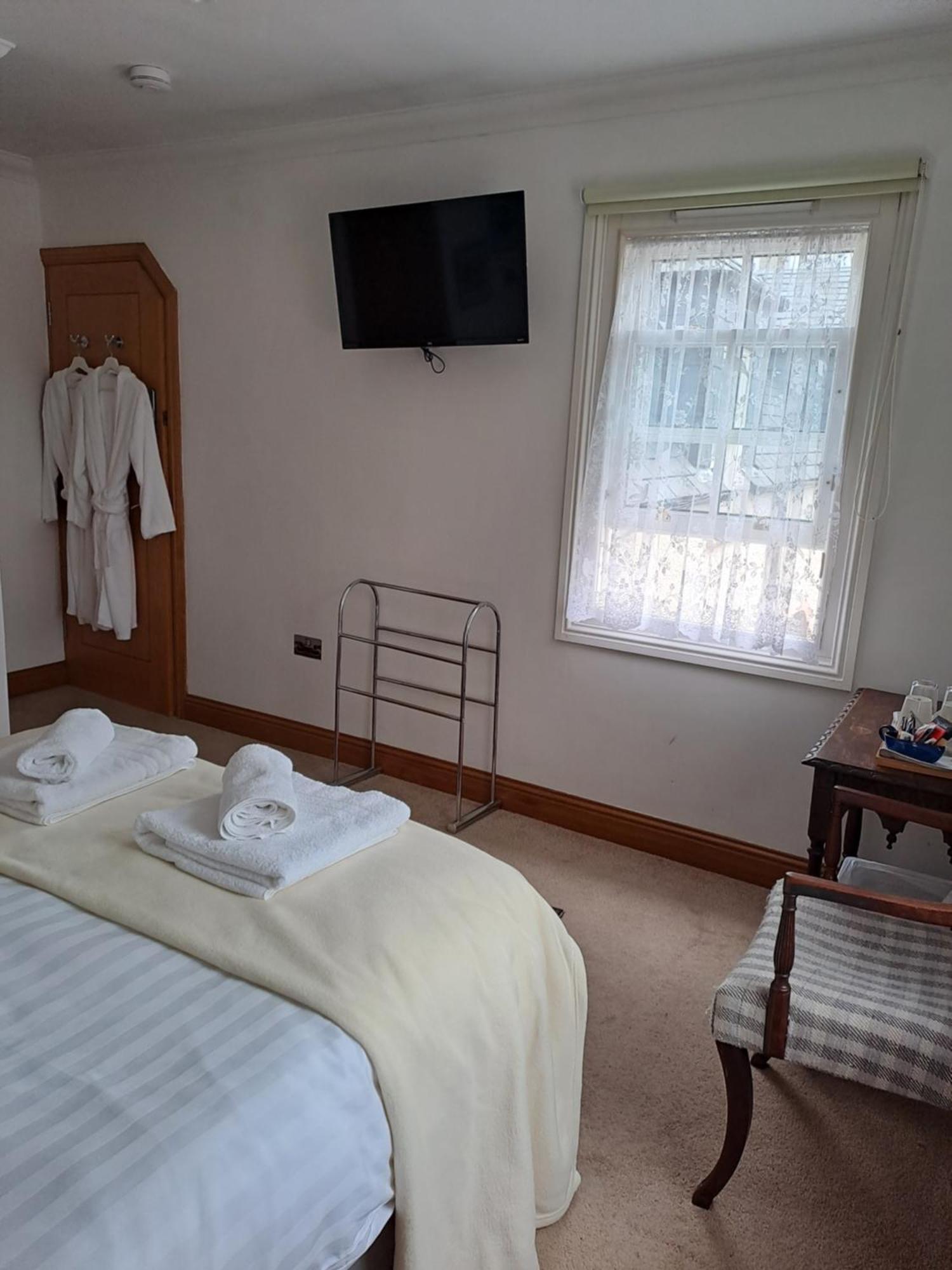 B&B At No 4 Biggar Buitenkant foto
